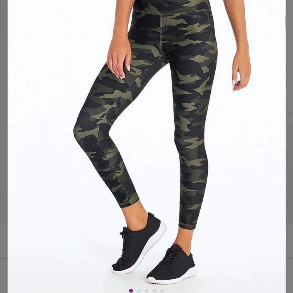 High waisted camo leggings
